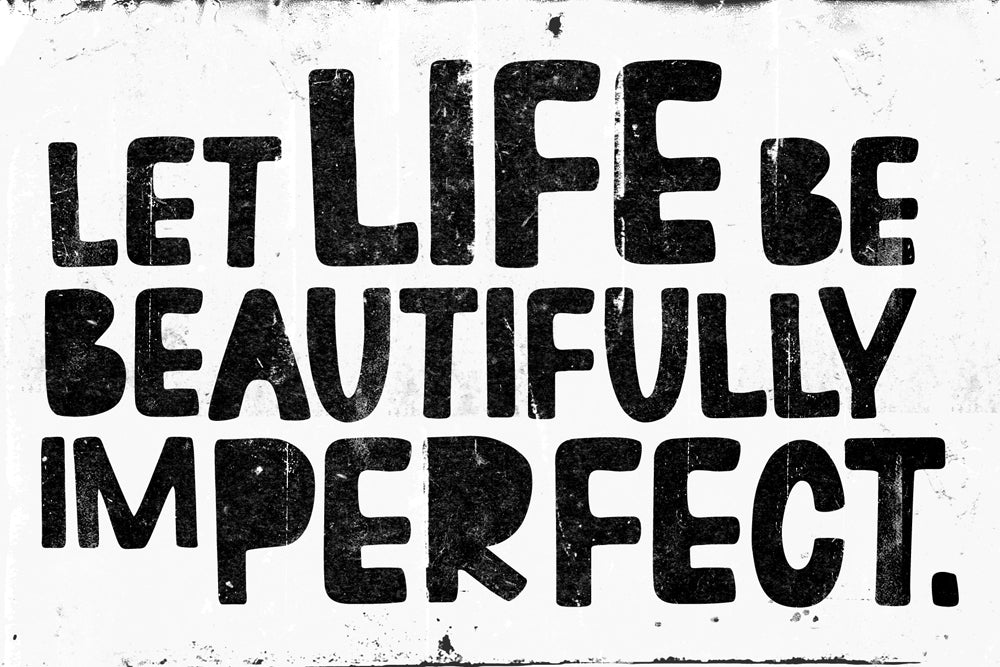Urbano Hand-Drawn Display Font